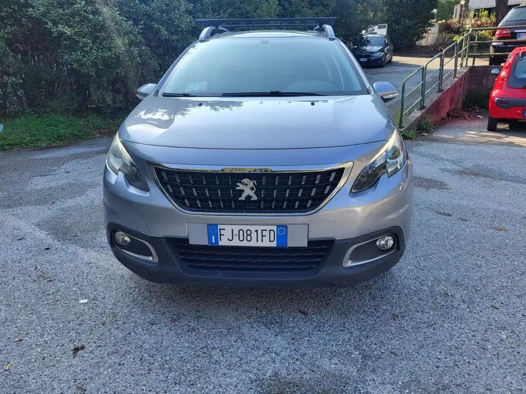 Photo 1 : Peugeot 2008 2017 Essence