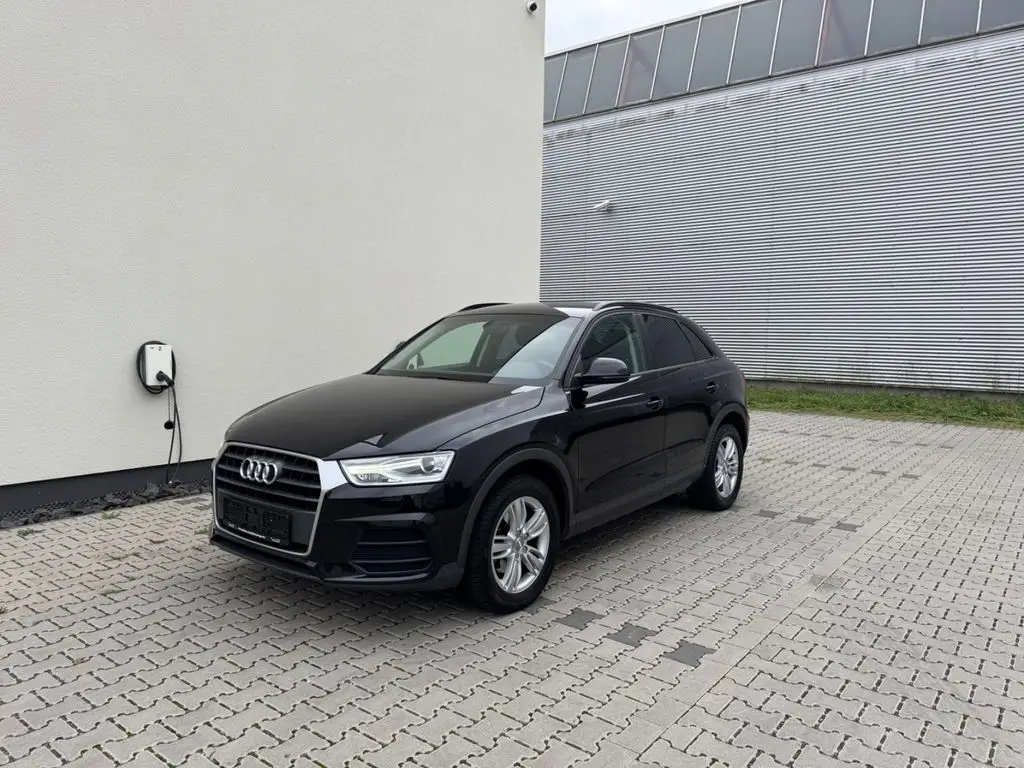 Photo 1 : Audi Q3 2017 Petrol