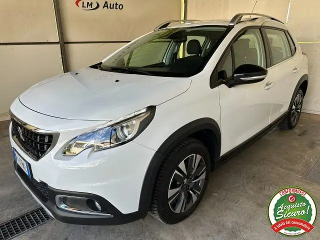 Photo 1 : Peugeot 2008 2018 Petrol