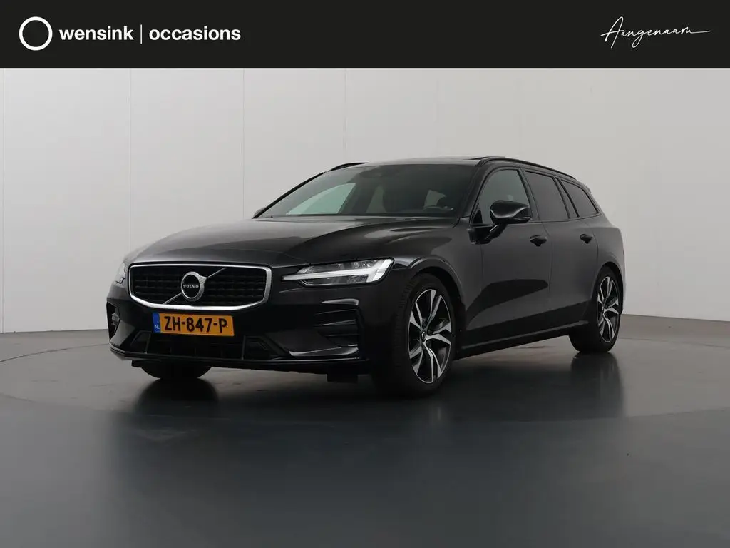 Photo 1 : Volvo V60 2019 Essence