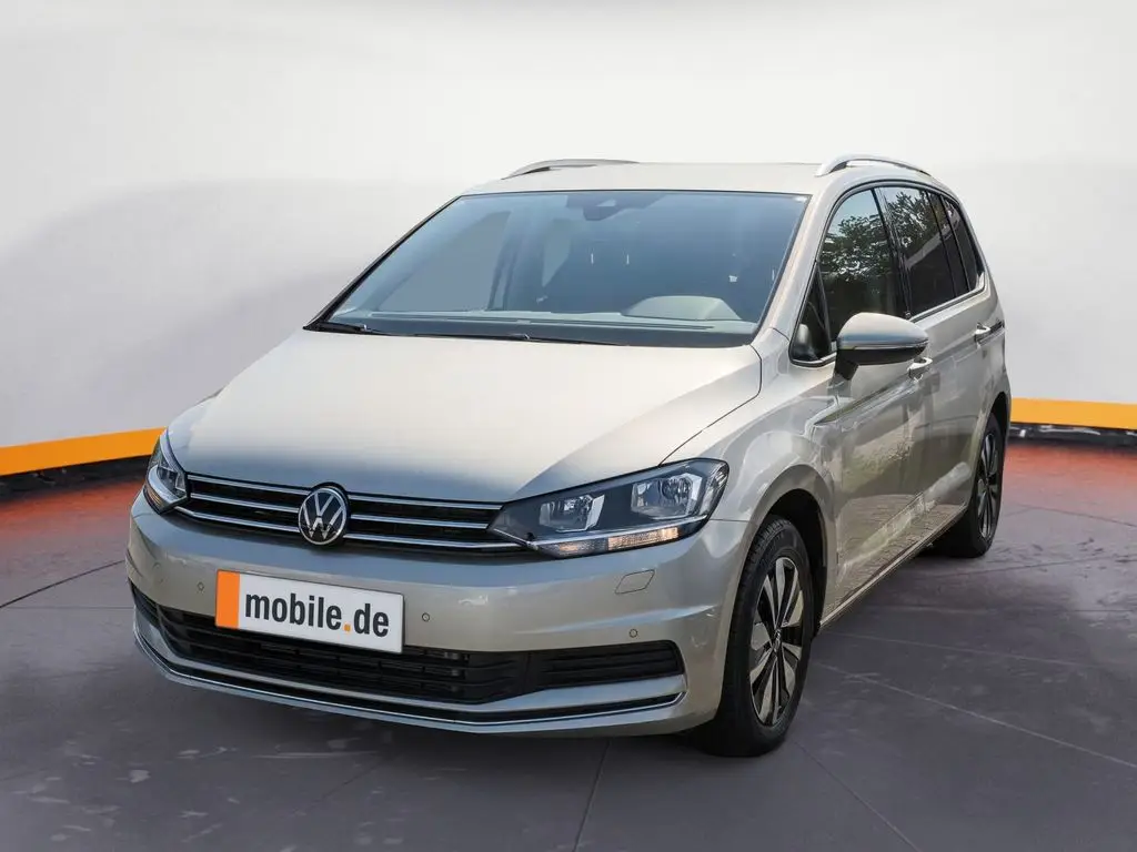 Photo 1 : Volkswagen Touran 2024 Petrol