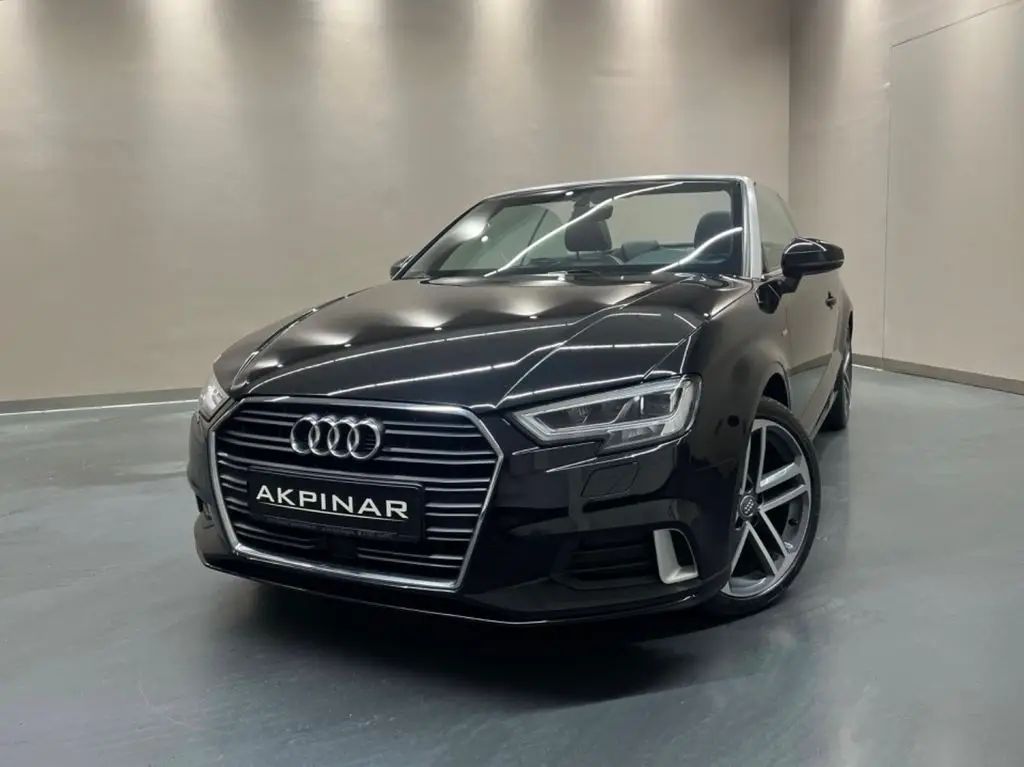 Photo 1 : Audi A3 2019 Essence