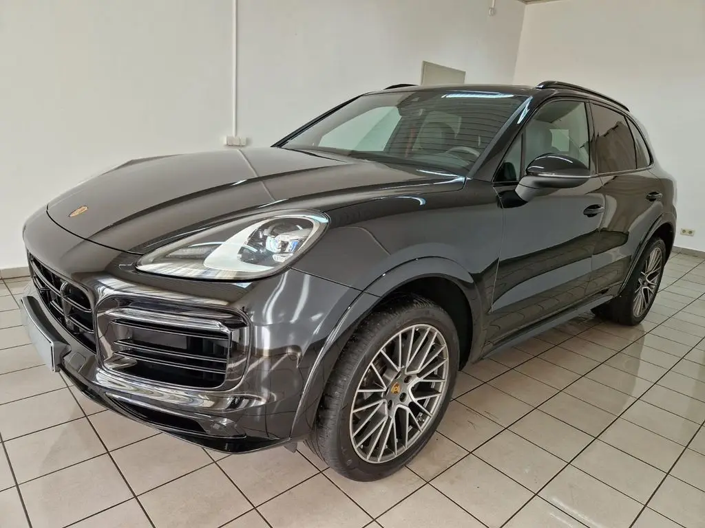 Photo 1 : Porsche Cayenne 2022 Essence