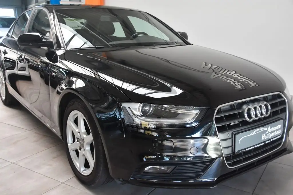 Photo 1 : Audi A4 2014 Essence