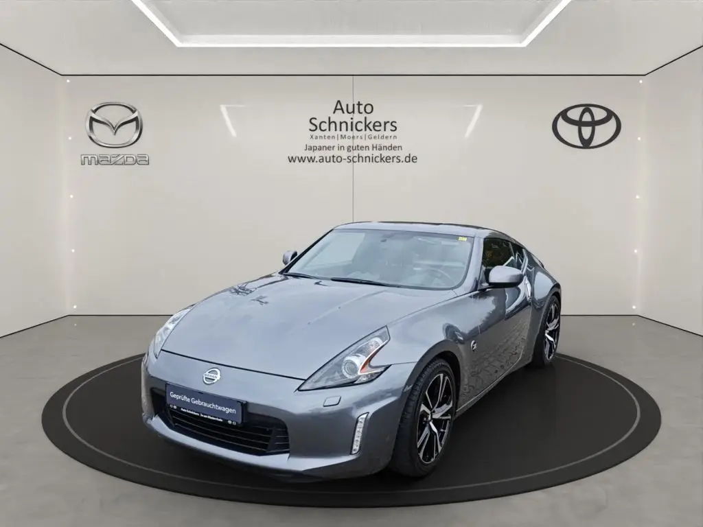 Photo 1 : Nissan 370z 2018 Petrol