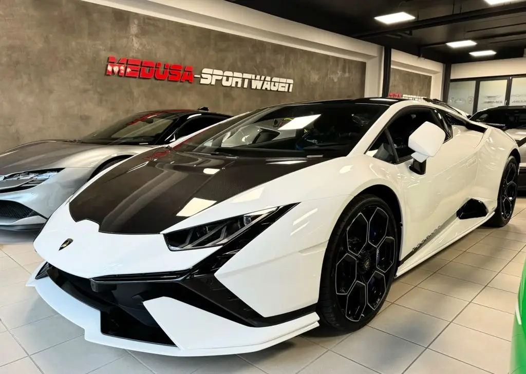 Photo 1 : Lamborghini Huracan 2023 Petrol