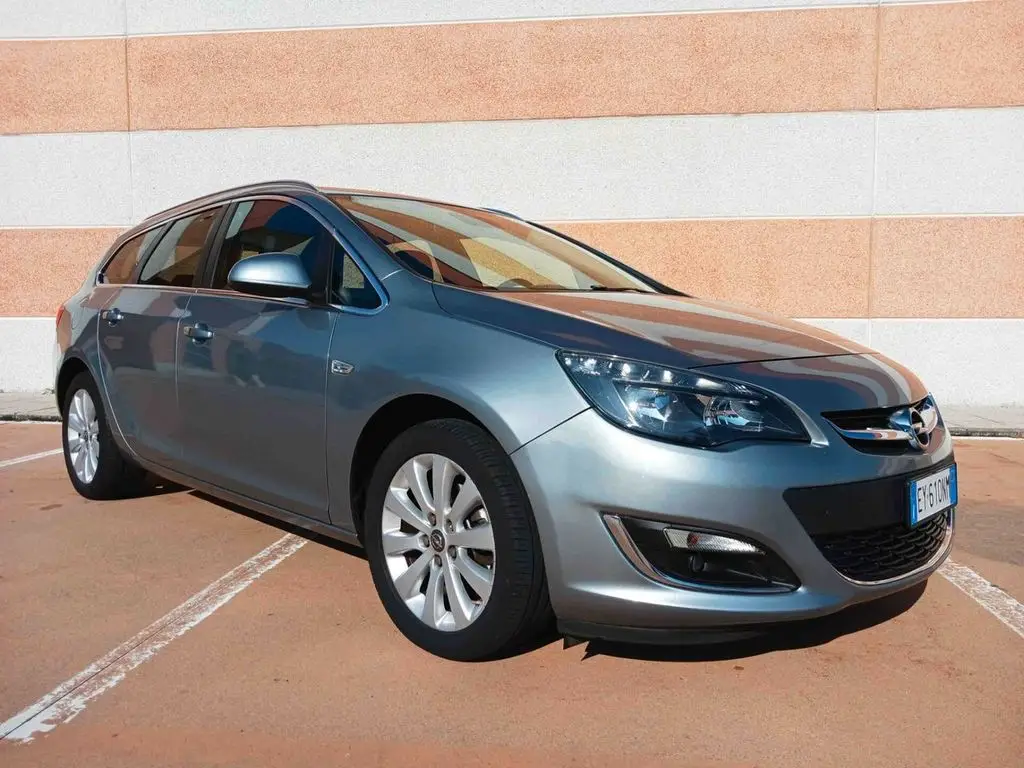 Photo 1 : Opel Astra 2015 Diesel