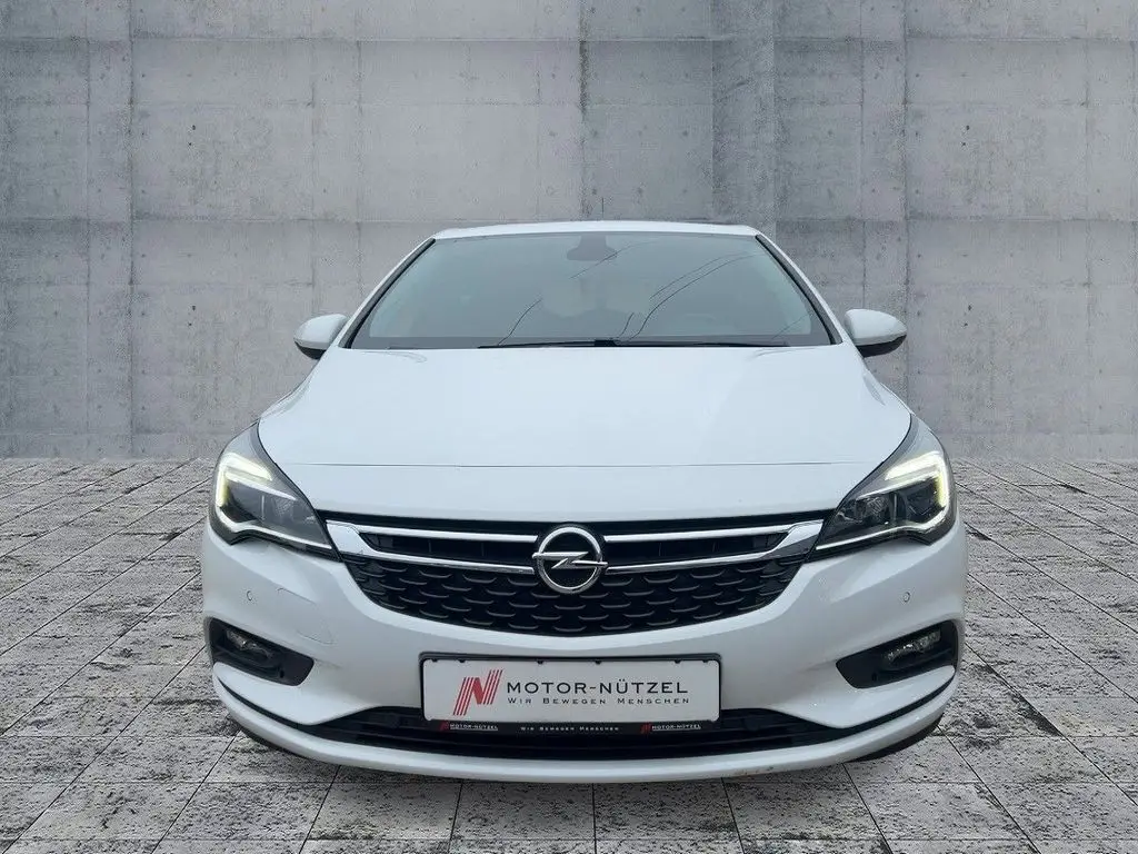 Photo 1 : Opel Astra 2019 Petrol