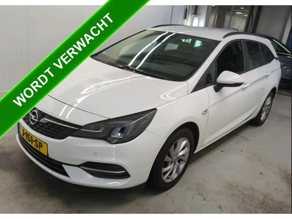 Photo 1 : Opel Astra 2020 Petrol