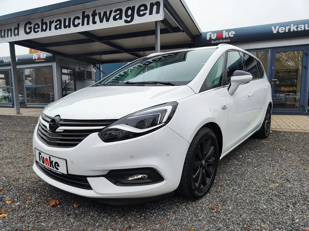 Photo 1 : Opel Zafira 2018 Diesel