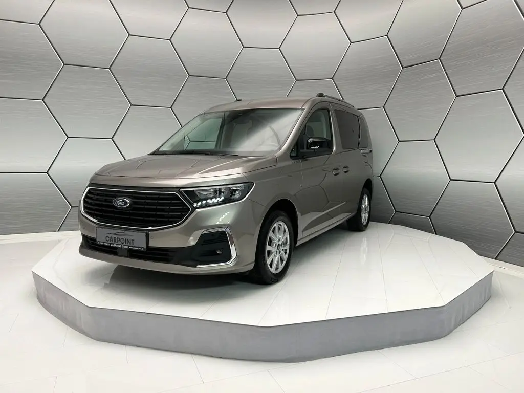 Photo 1 : Ford Tourneo 2022 Essence