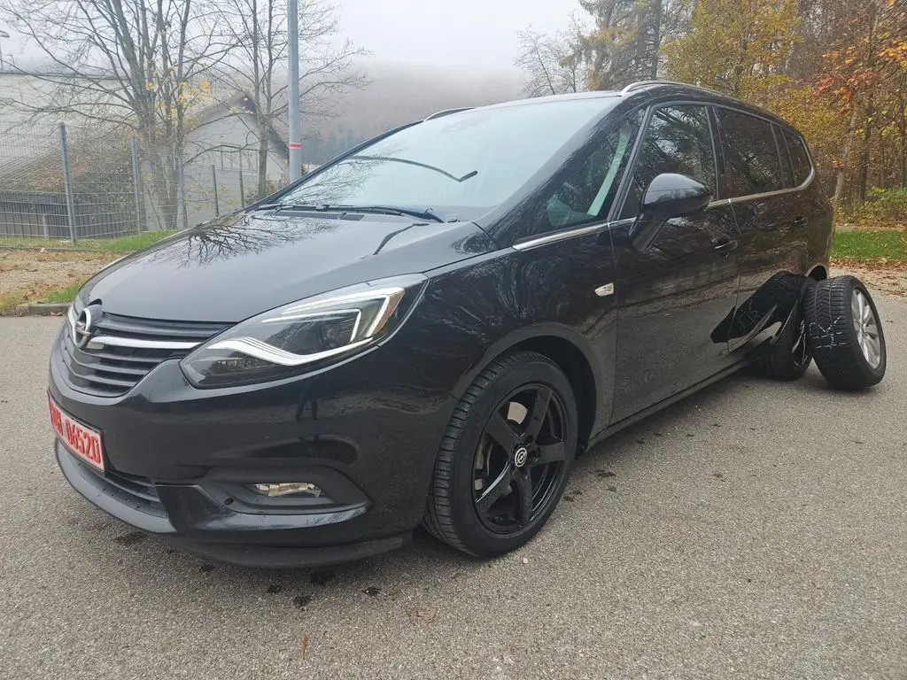 Photo 1 : Opel Zafira 2017 Diesel