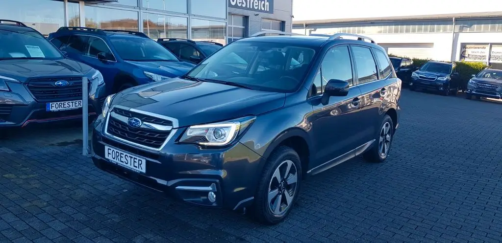 Photo 1 : Subaru Forester 2017 Essence