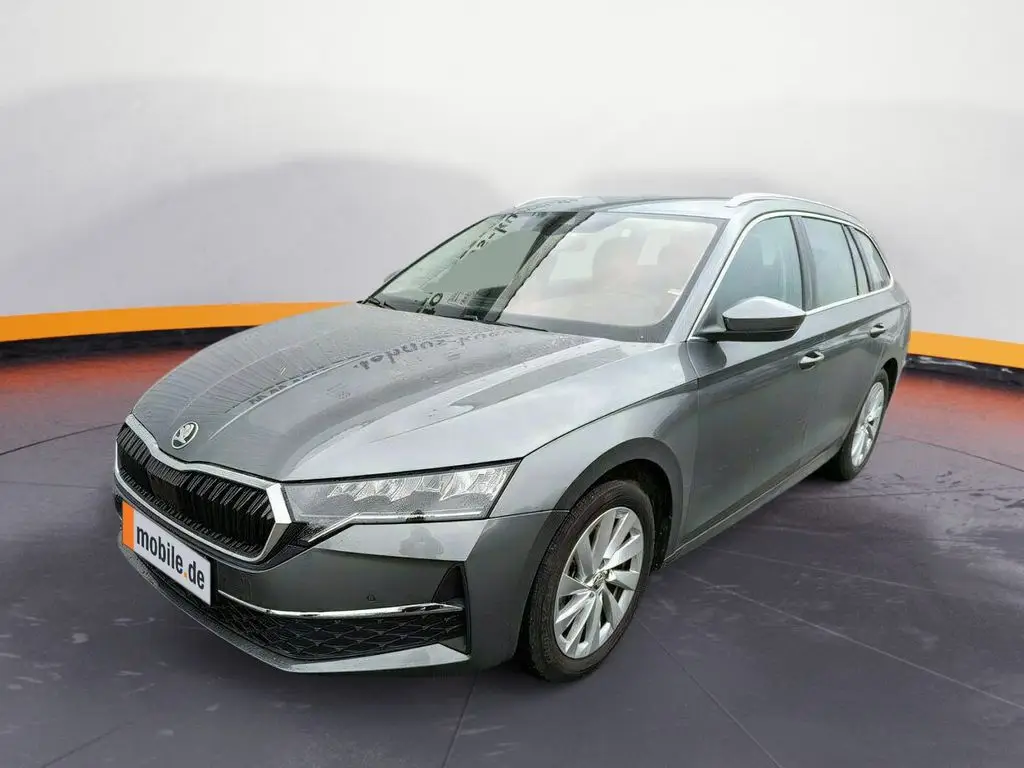 Photo 1 : Skoda Octavia 2024 Petrol