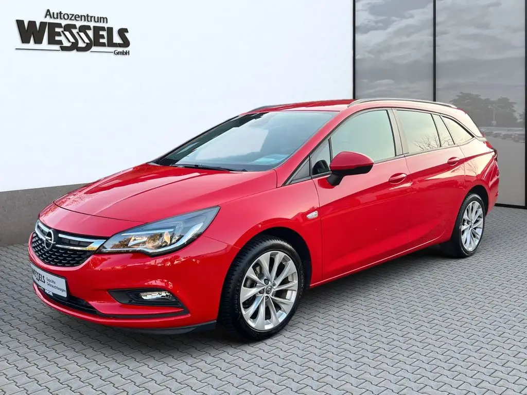 Photo 1 : Opel Astra 2016 Petrol