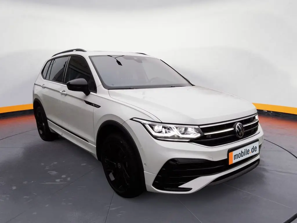 Photo 1 : Volkswagen Tiguan 2023 Essence