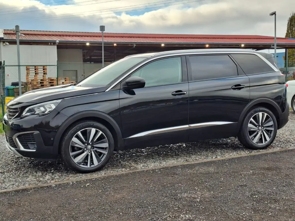 Photo 1 : Peugeot 5008 2019 Diesel