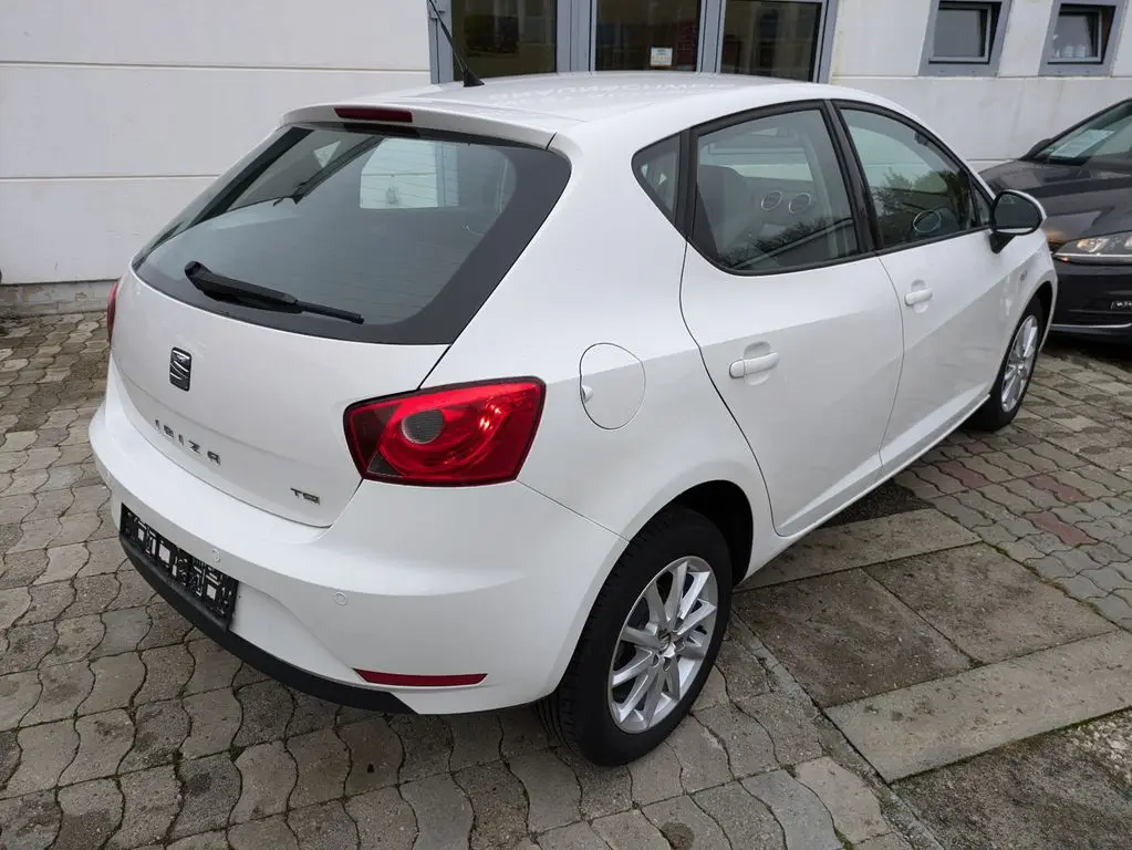 Photo 1 : Seat Ibiza 2016 Petrol