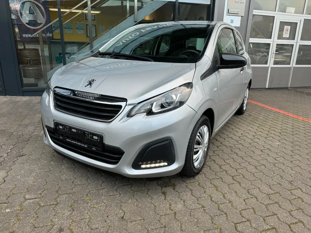 Photo 1 : Peugeot 108 2020 Essence