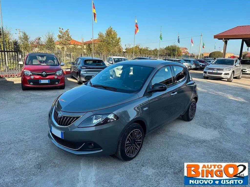 Photo 1 : Lancia Ypsilon 2021 Hybride