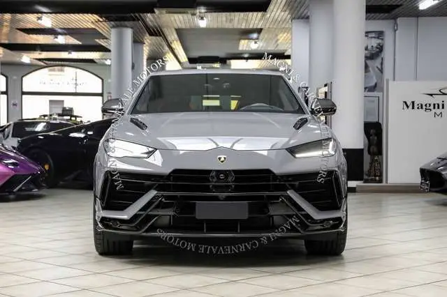 Photo 1 : Lamborghini Urus 2024 Petrol