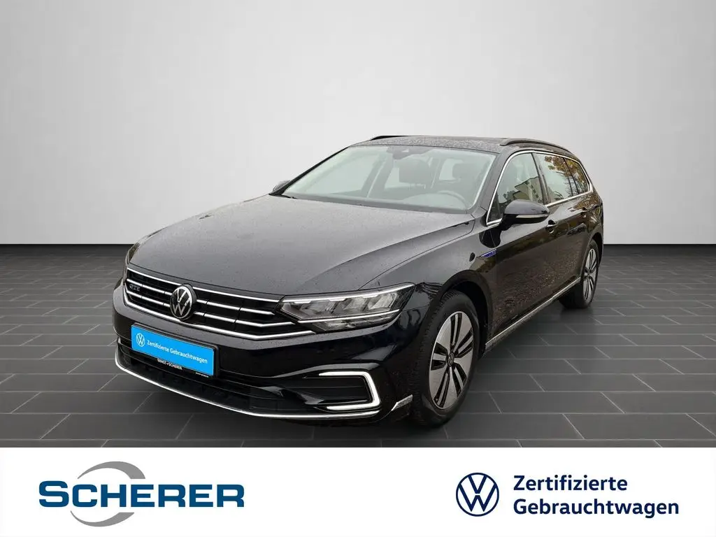 Photo 1 : Volkswagen Passat 2021 Hybride