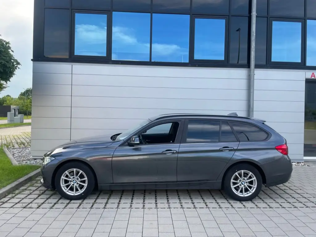 Photo 1 : Bmw Serie 3 2019 Diesel