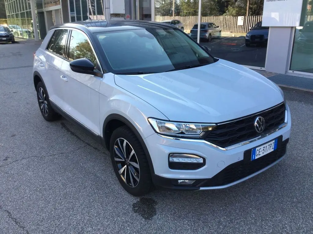 Photo 1 : Volkswagen T-roc 2021 Petrol