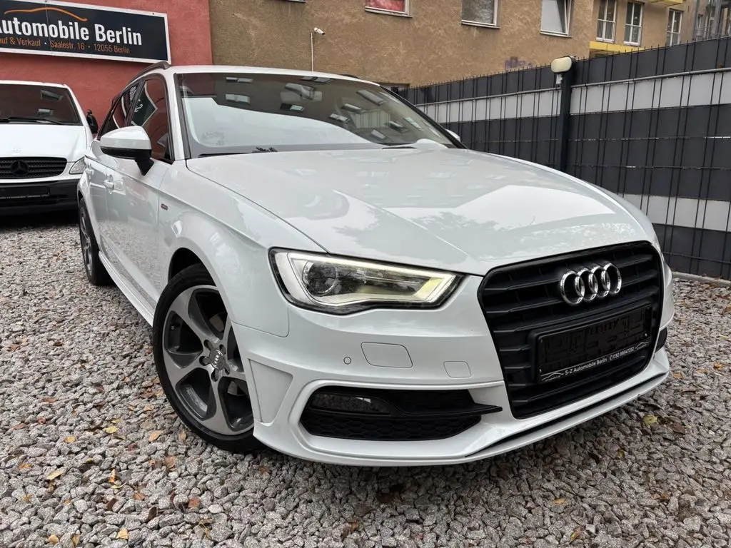 Photo 1 : Audi A3 2016 Petrol