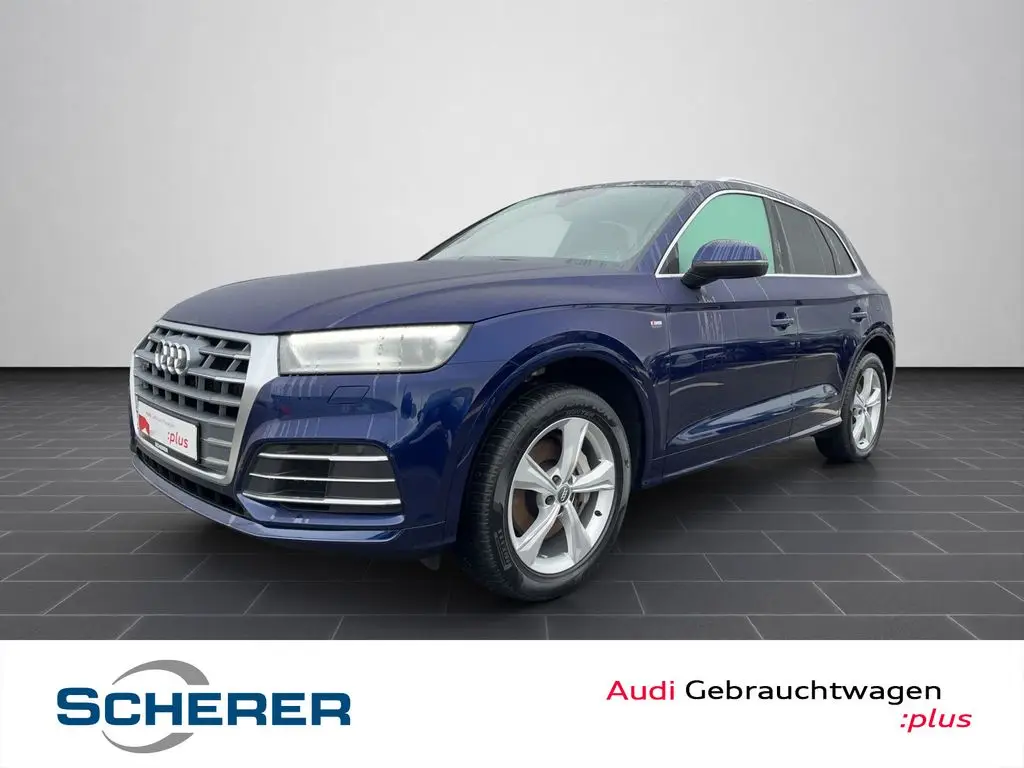 Photo 1 : Audi Q5 2020 Hybride