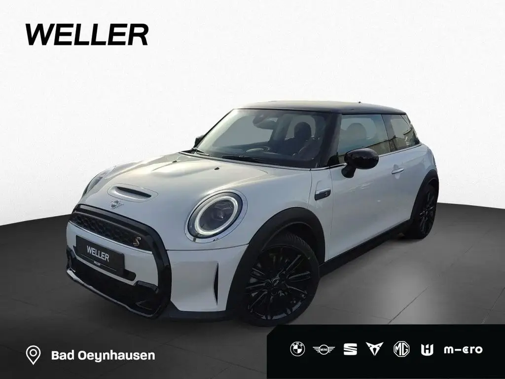 Photo 1 : Mini Cooper 2024 Petrol