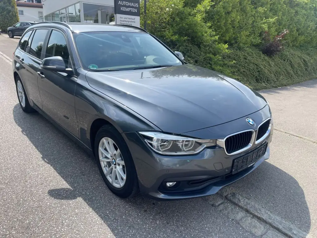 Photo 1 : Bmw Serie 3 2019 Diesel