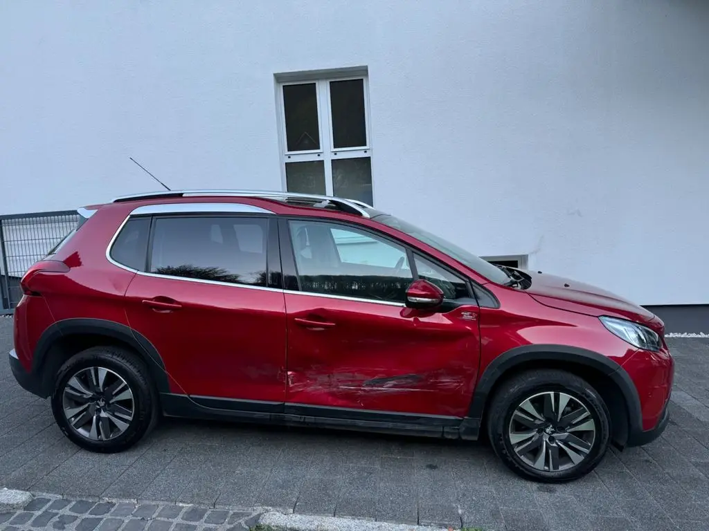 Photo 1 : Peugeot 2008 2018 Essence