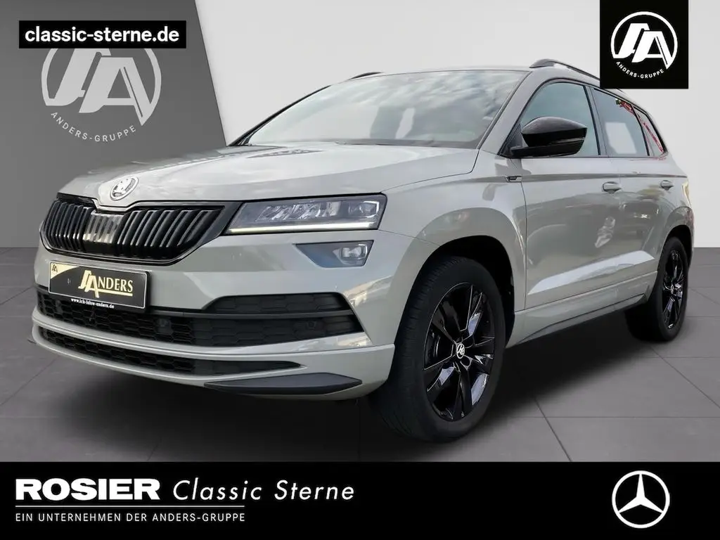 Photo 1 : Skoda Karoq 2020 Essence