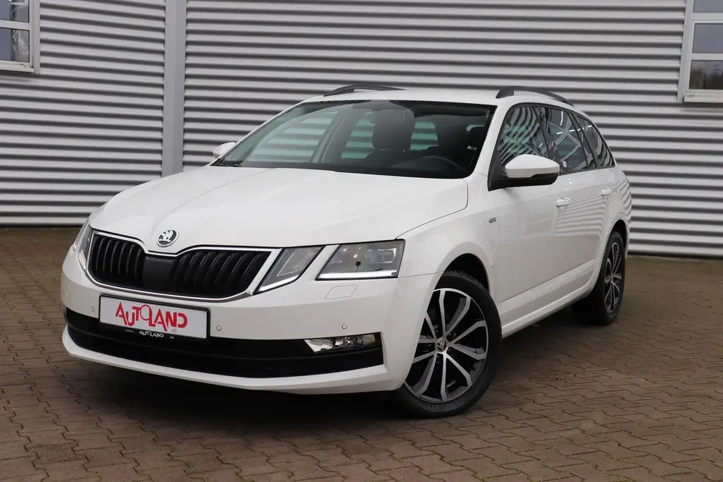 Photo 1 : Skoda Octavia 2020 Petrol