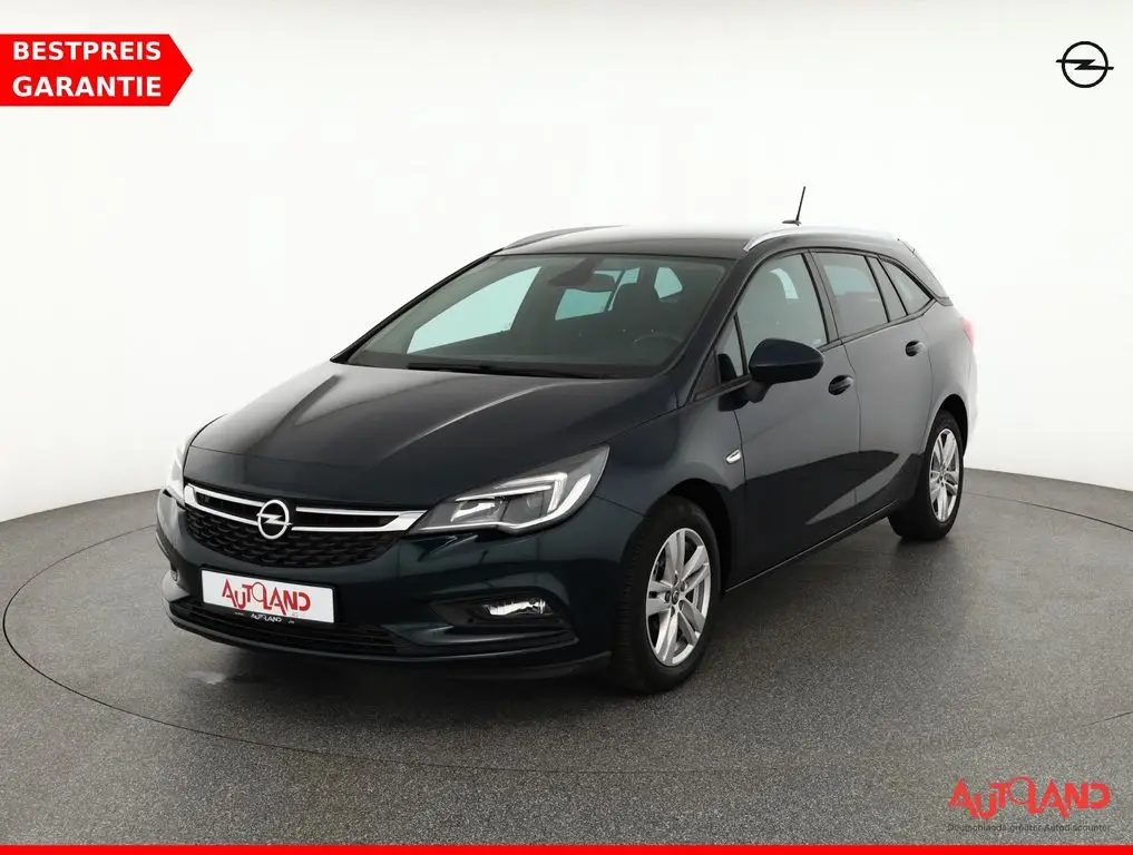 Photo 1 : Opel Astra 2017 Petrol