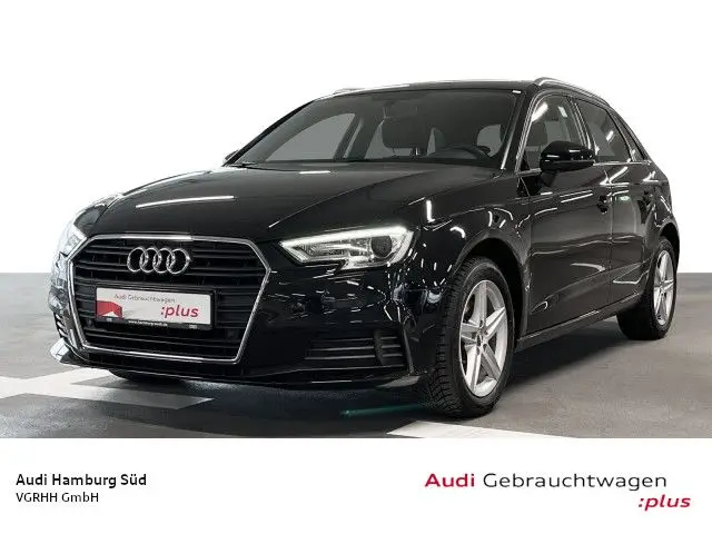 Photo 1 : Audi A3 2019 Essence