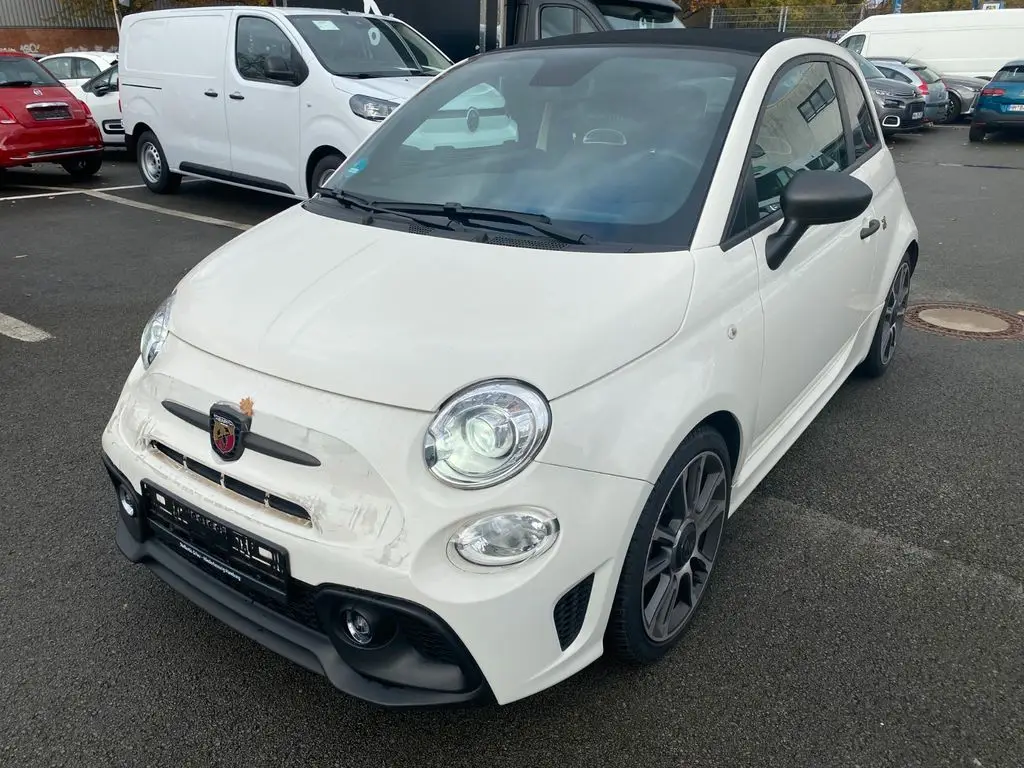 Photo 1 : Abarth 500 2023 Essence