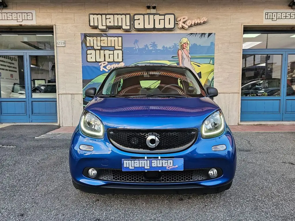 Photo 1 : Smart Forfour 2018 Petrol