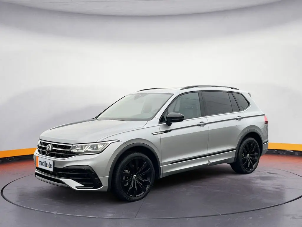 Photo 1 : Volkswagen Tiguan 2024 Petrol