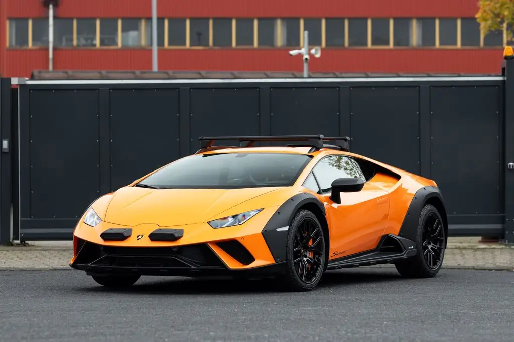 Photo 1 : Lamborghini Huracan 2024 Essence