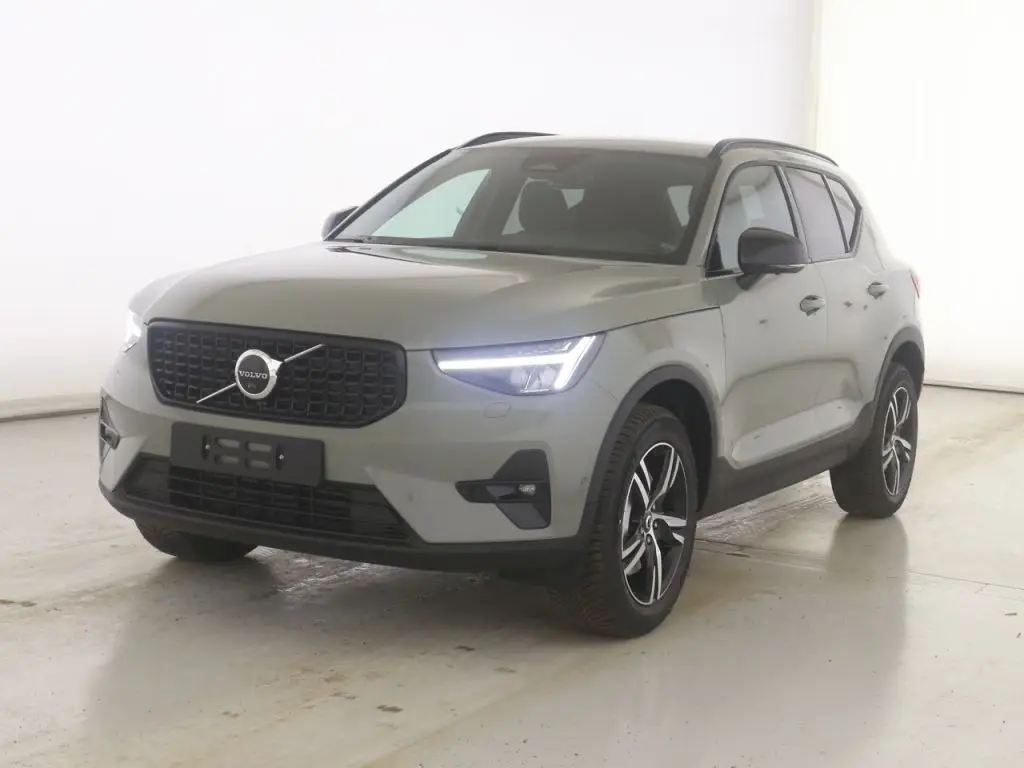 Photo 1 : Volvo Xc40 2024 Petrol