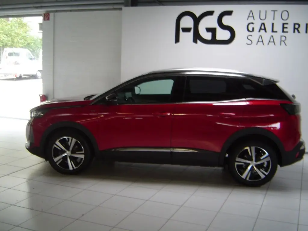 Photo 1 : Peugeot 3008 2023 Petrol