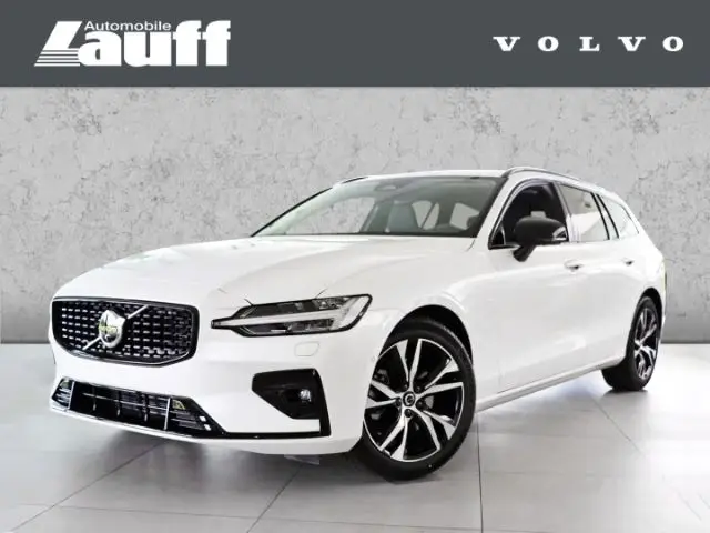 Photo 1 : Volvo V60 2024 Petrol