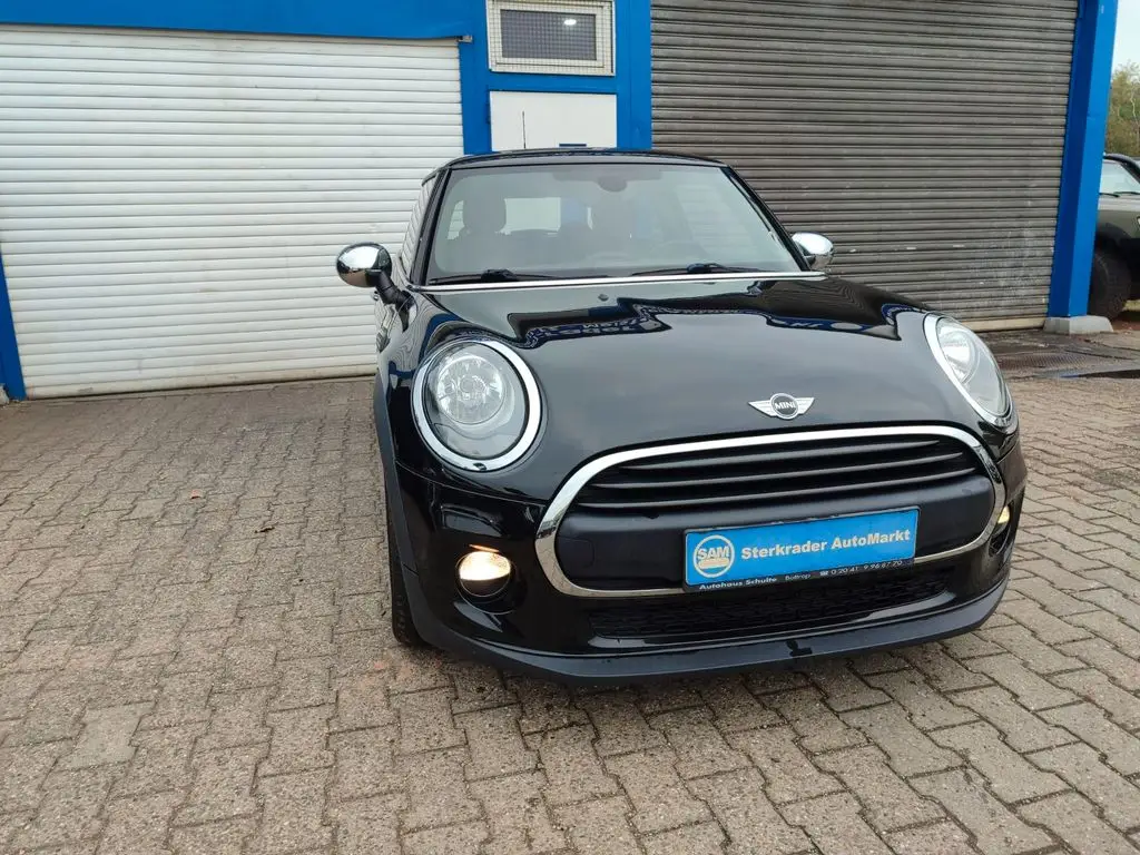 Photo 1 : Mini One 2015 Petrol