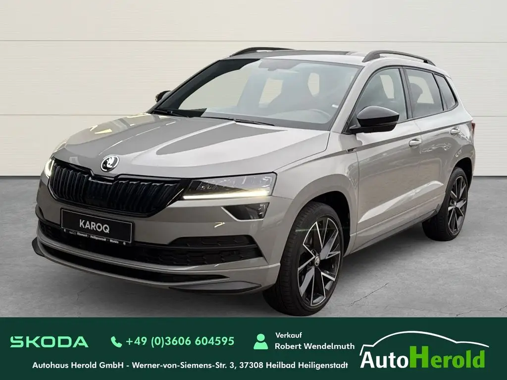 Photo 1 : Skoda Karoq 2021 Essence