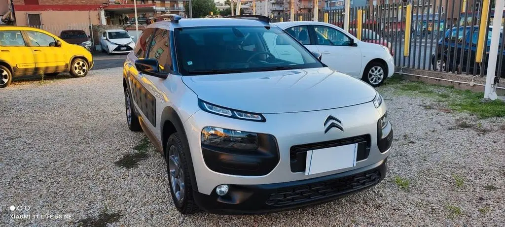 Photo 1 : Citroen C4 2016 Petrol