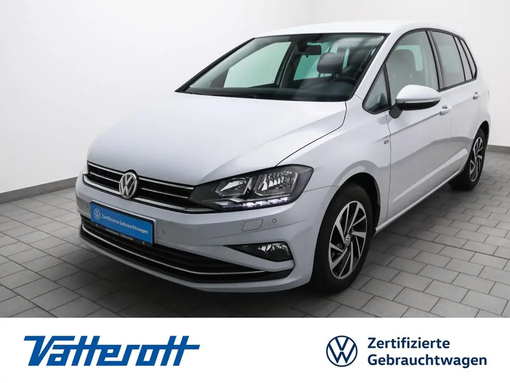 Photo 1 : Volkswagen Golf 2018 Petrol