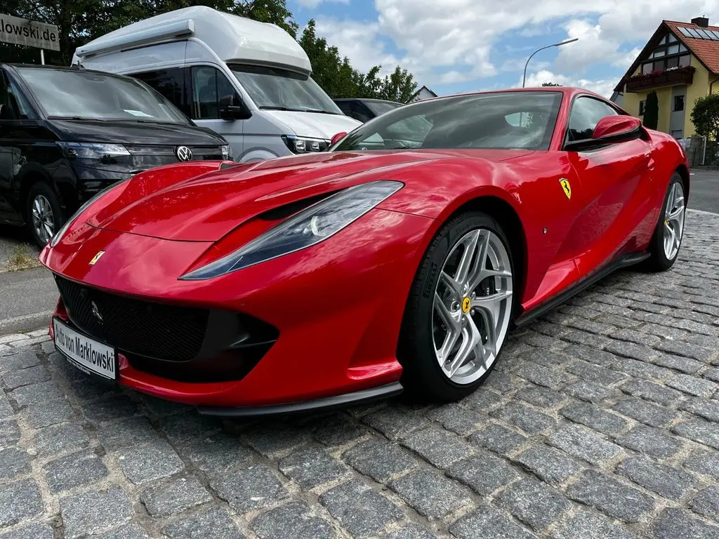 Photo 1 : Ferrari 812 2019 Essence