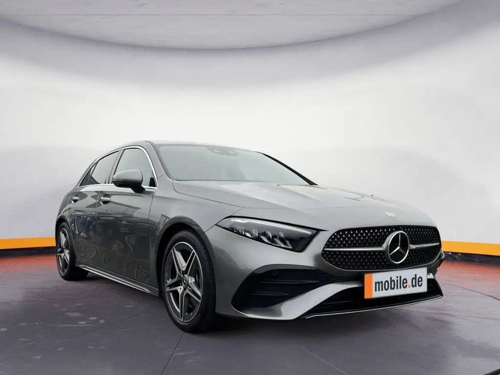 Photo 1 : Mercedes-benz Classe A 2023 Petrol